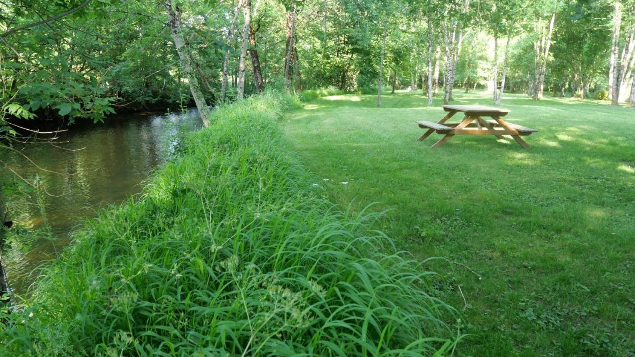Les Chalets Du Moulin De Valade Condat-sur-Trincou エクステリア 写真